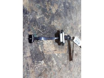 Ограничитель двери передн. лев. NISSAN ALTIMA L33 12-18