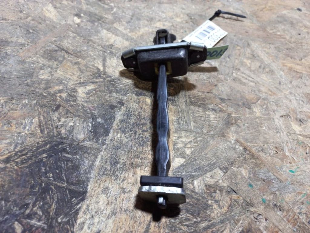 79390-B2000 | Обмежувач дверей передн. прав. KIA SOUL PS 13-19