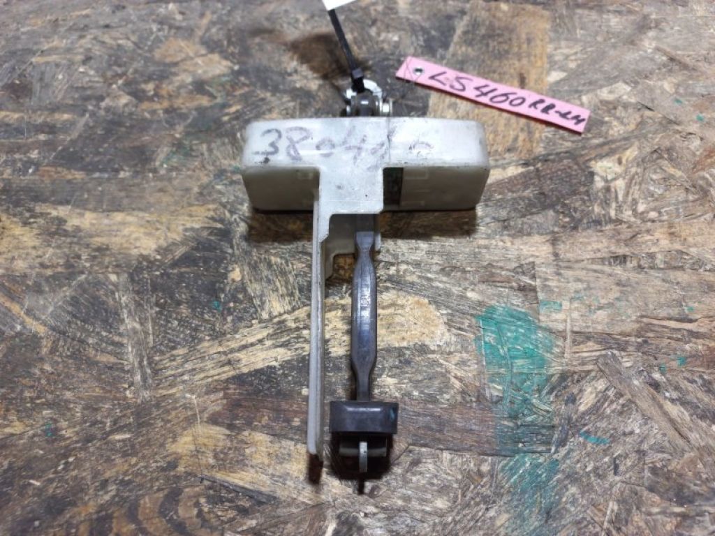 68640-50041 | Обмежувач дверей задн. лів. LEXUS LS460 06-12