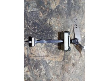 Ограничитель двери задн. лев. NISSAN TIIDA/VERSA C11 04-11