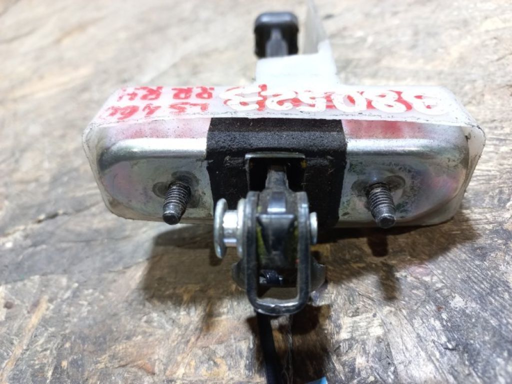 68630-50041 | Обмежувач дверей задн. прав. LEXUS LS460 06-12 - Фото 2