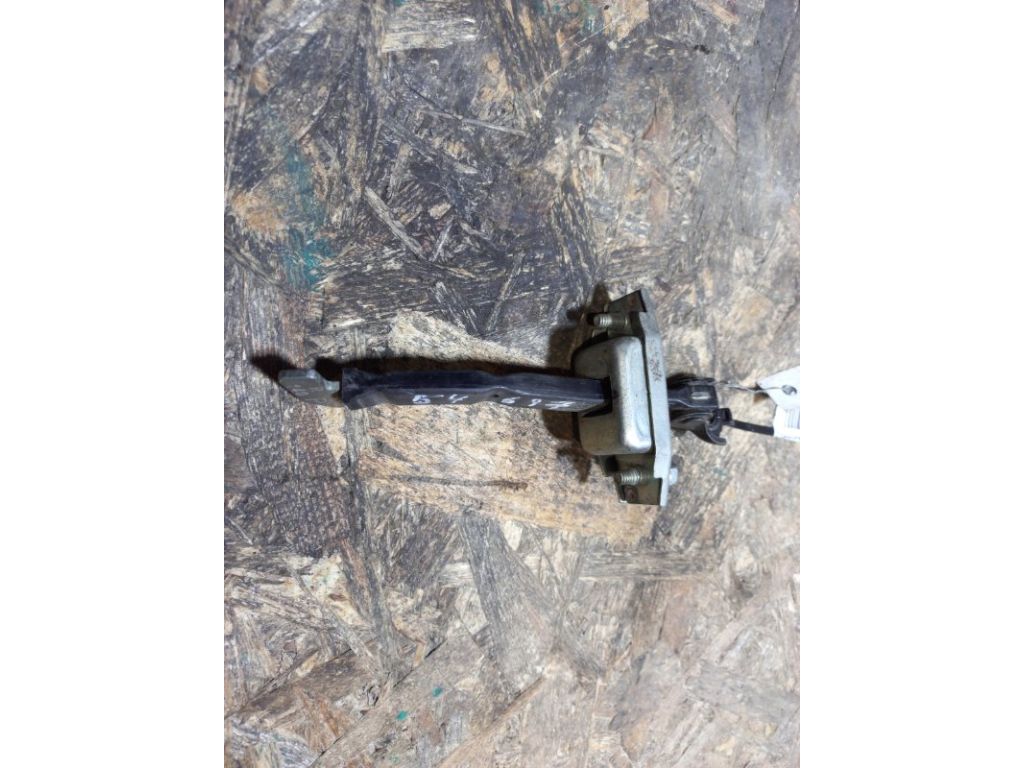 68630-42030 | Обмежувач дверей задн. прав. TOYOTA RAV4 05-12