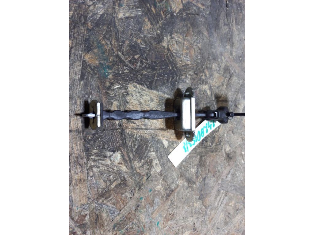 82430-JK000 | Обмежувач дверей задн. лів. INFINITI G25/G35/G37/Q40 06-14