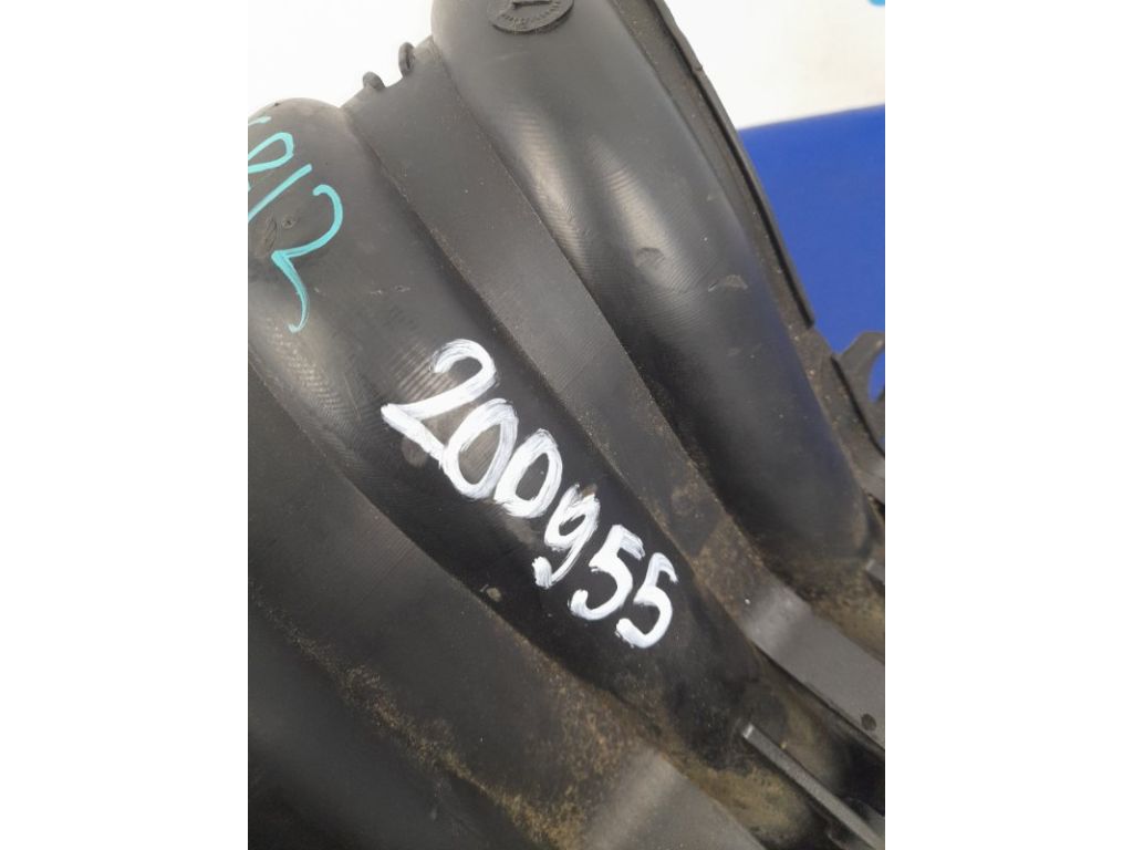 14001-AX10A | Колектор впускний NISSAN MICRA 03-11 - Фото 4