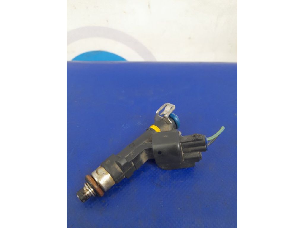 L3G5-13-250 | Форсунка топливная MAZDA 3 BK 03-08 - Фото 2