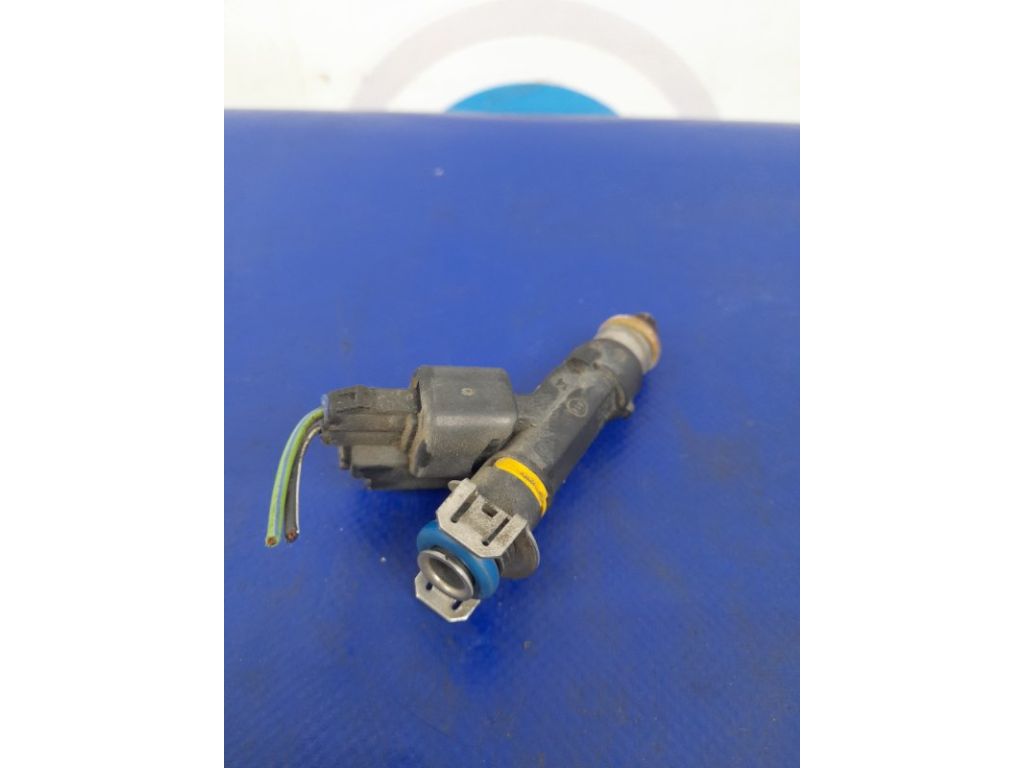 L3G5-13-250 | Форсунка топливная MAZDA 3 BK 03-08 - Фото 3