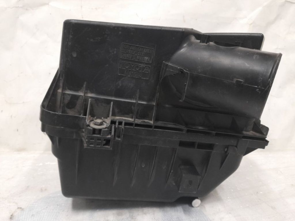 17700-28290 | Корпус повітряного фільтра TOYOTA CAMRY 40 06-11
