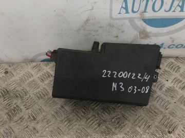 Блок запобіжників моторний відсік MAZDA 3 BK 03-08