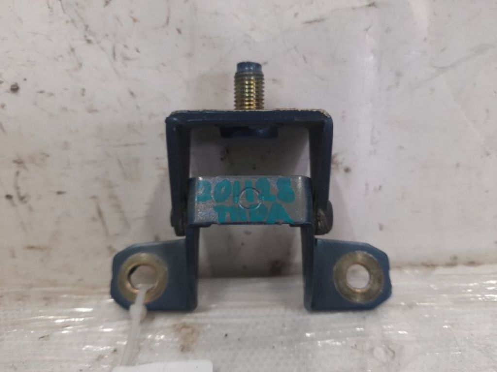 90400-ED00A | Петля крышки багажника лев. NISSAN TIIDA/VERSA C11 04-11