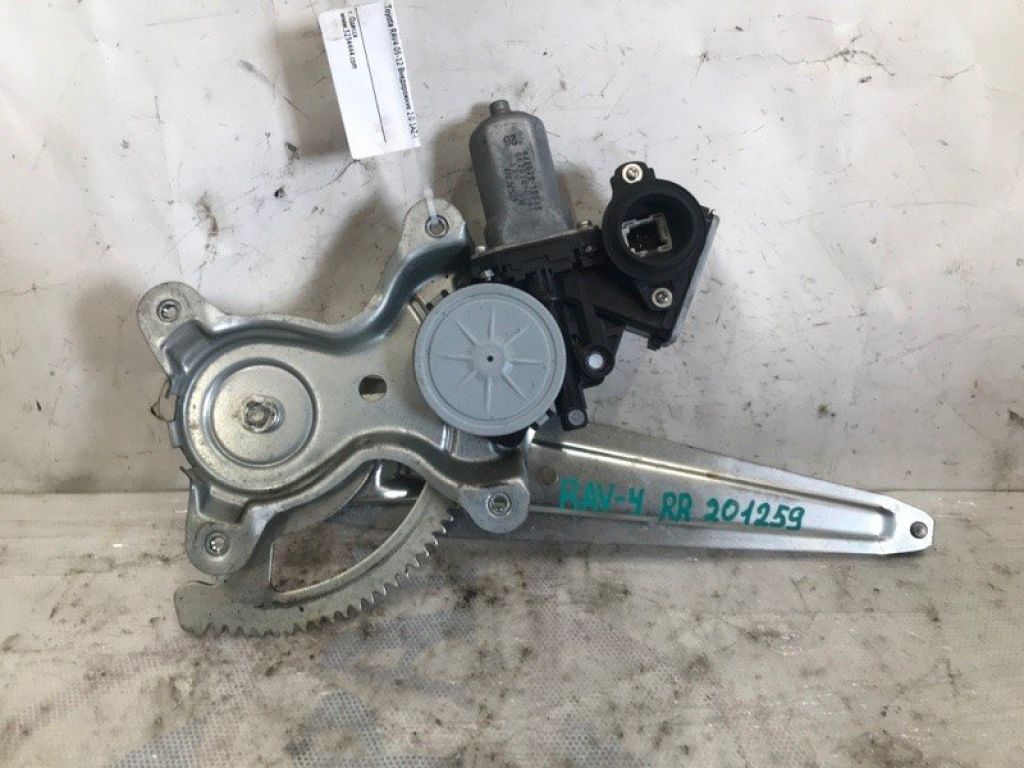 69803-42040 | Стеклоподъемник задн. прав. TOYOTA RAV4 05-12