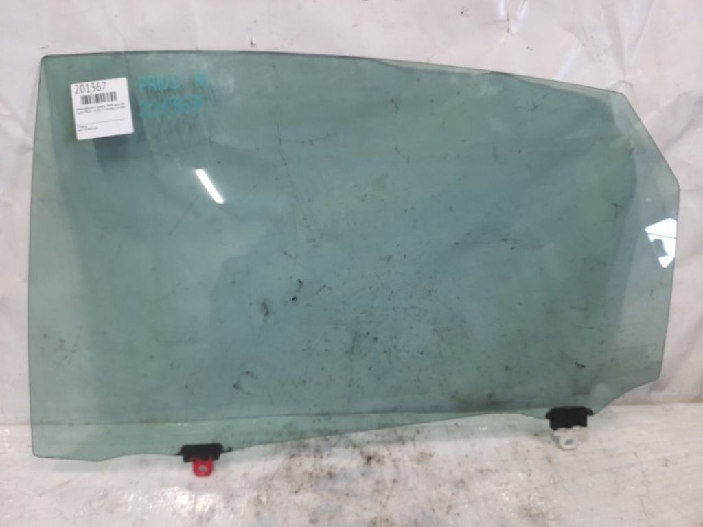 68104-47051 | Стекло двери задн. лев. TOYOTA PRIUS - 30 09-17