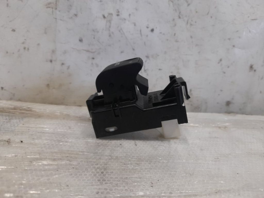 84810-33120 | Кнопка стеклоподъемника задн. лев. TOYOTA PRIUS - 30 09-17 - Фото 3