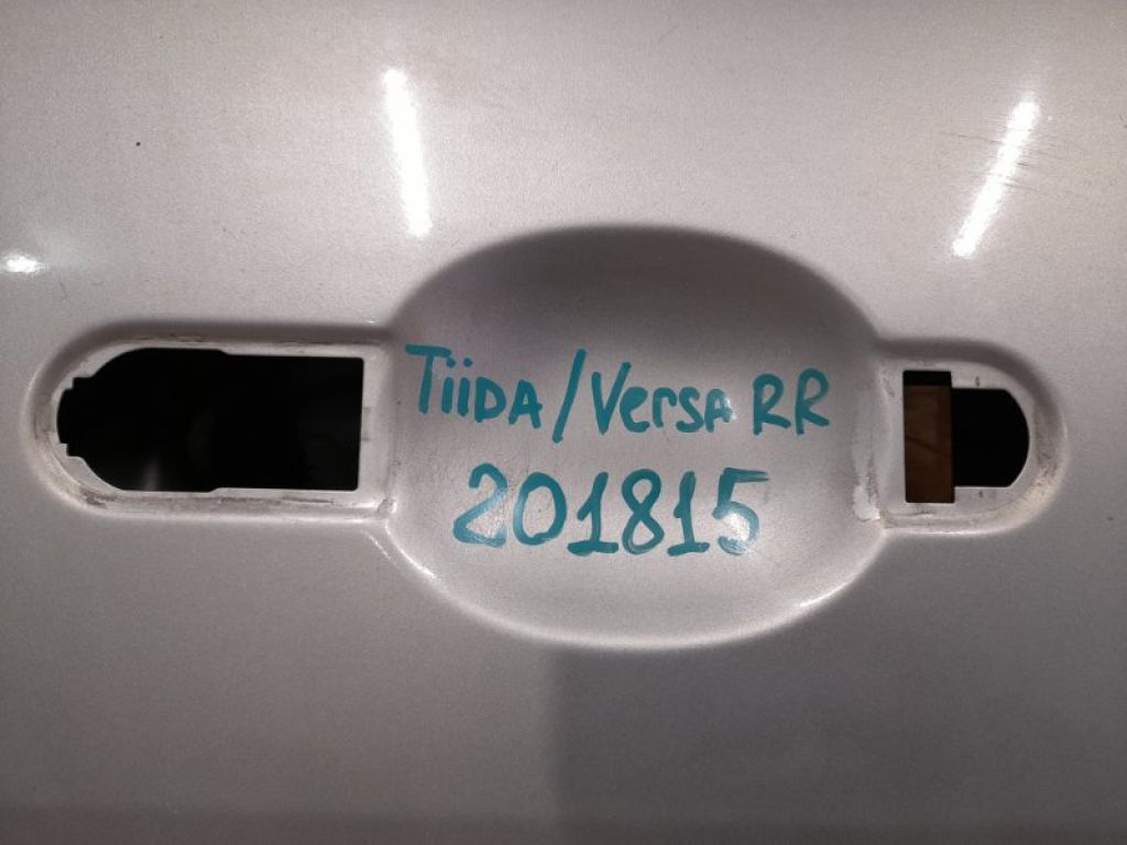 82100-EL430 | Двері задн. прав. NISSAN TIIDA/VERSA C11 04-11 - Фото 2