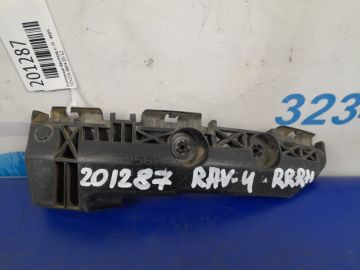 Кронштейн заднего бампера прав. TOYOTA RAV4 05-12