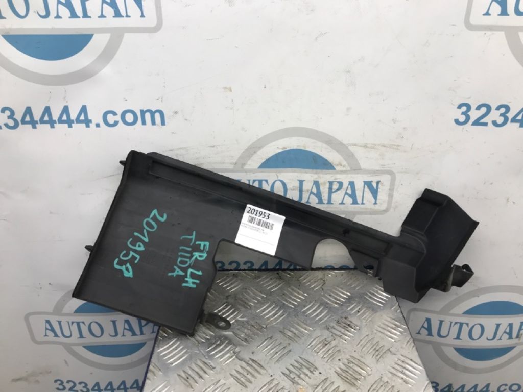 62823-ED000 | Дефлектор радиатора лев. NISSAN TIIDA/VERSA C11 04-11