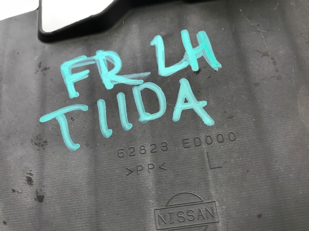 62823-ED000 | Дефлектор радиатора лев. NISSAN TIIDA/VERSA C11 04-11 - Фото 3