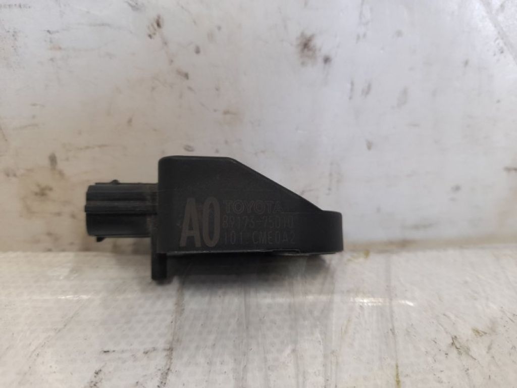 89173-79025 | Датчик удара TOYOTA PRIUS - 30 09-17 - Фото 3