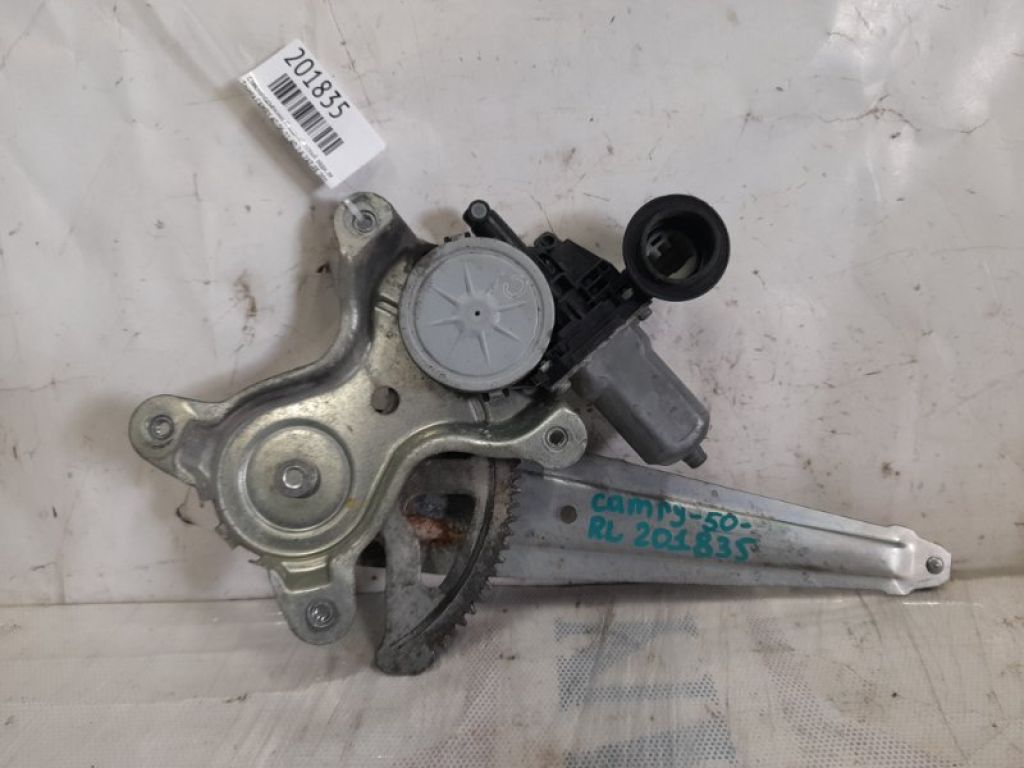 85710-33230 | Стеклоподъемник задн. лев. TOYOTA CAMRY 50 12-15