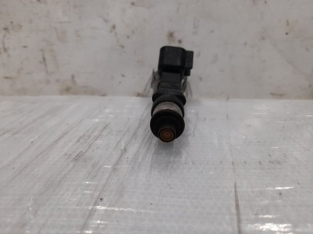 L3G5-13-250 | Форсунка топливная MAZDA 6 GG 02-07 - Фото 3