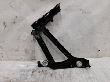 Петля кришки багажника прав. MAZDA 6 GH 07-12
