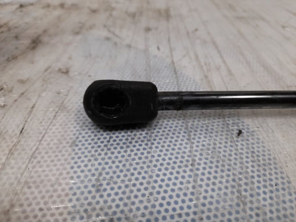 BBM4-56-930A | Амортизатор крышки багажника лев. MAZDA 3 BL 09-13 - Фото 5