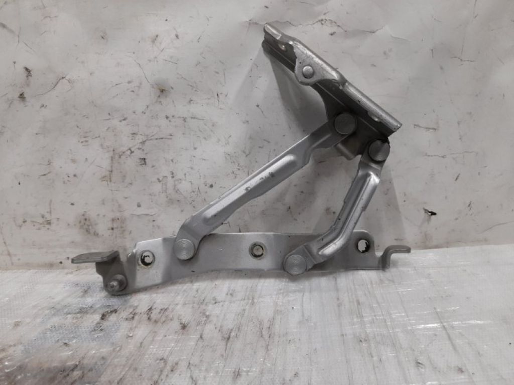 MR599855 | Петля кришки багажника лів. MITSUBISHI GALANT 03-12