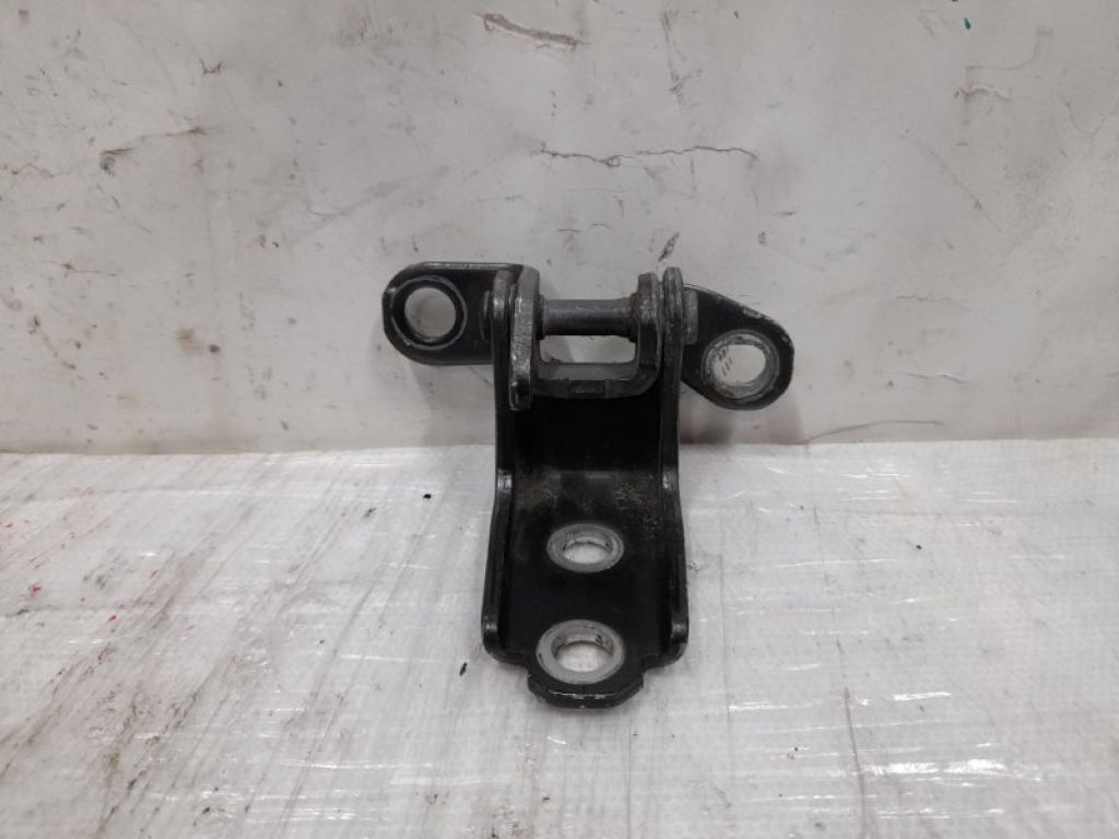 67960-TX4-H02ZZ | Петля двері нижня задн. лів. ACURA RDX 06-12 - Фото 2