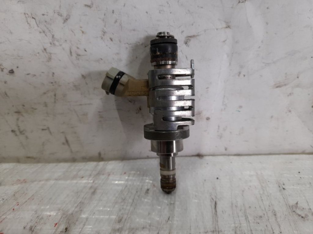 23209-39155-C0 | Форсунка топливная LEXUS LS460 06-12