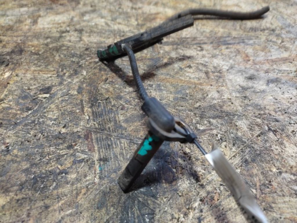 4670A575 | Датчик ABS передн. лів. MITSUBISHI LANCER X 10 07-15 - Фото 2