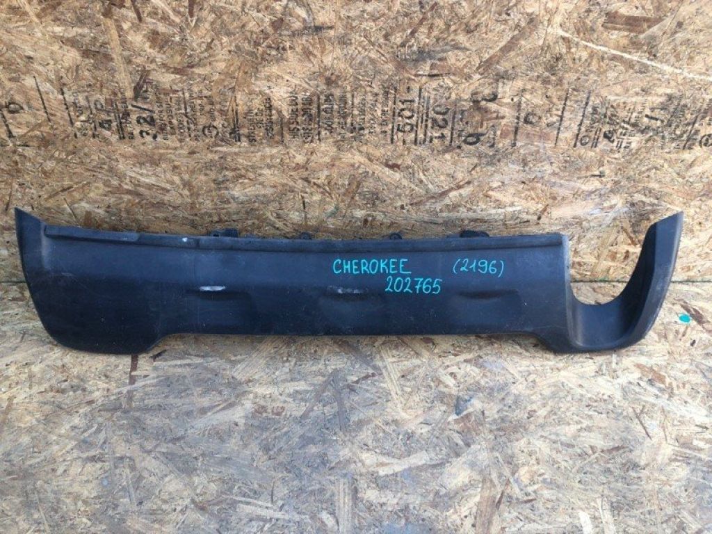 68210025AA | Накладка бампера задн. JEEP CHEROKEE 14-