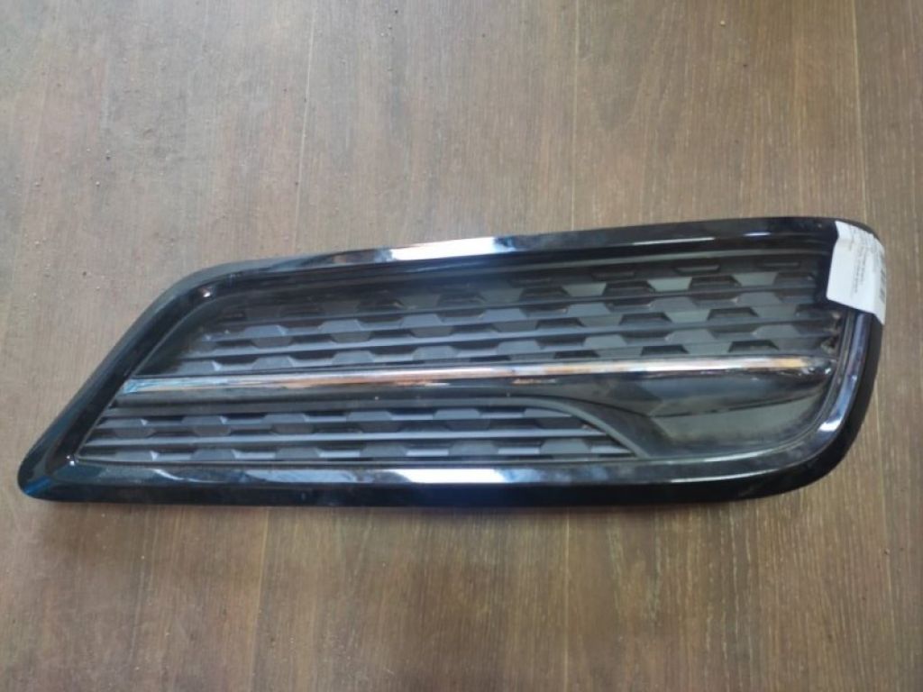 71102-TZ5-A00 | Накладка бампера передн. прав. ACURA MDX (YD3) 13-21