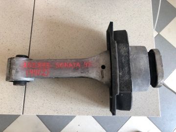 Подушка двигуна нижня HYUNDAI SONATA YF 10-14