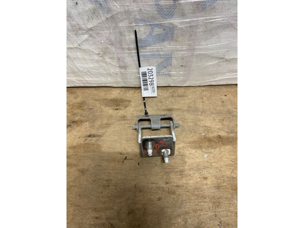 CP9Z-5842901-A | Петля крышки багажника задн. лев. FORD FOCUS 10-18