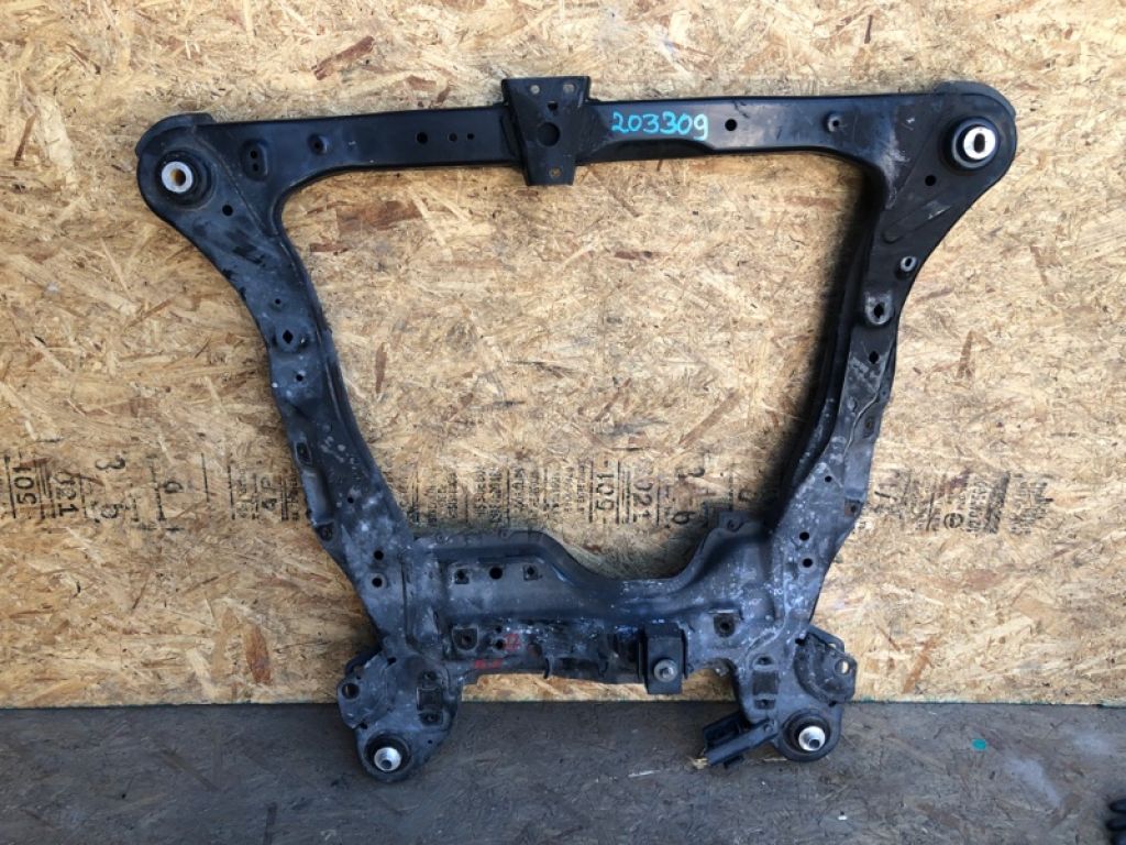 45800-57L01 | Балка передней подвески SUZUKI KIZASHI 09-14
