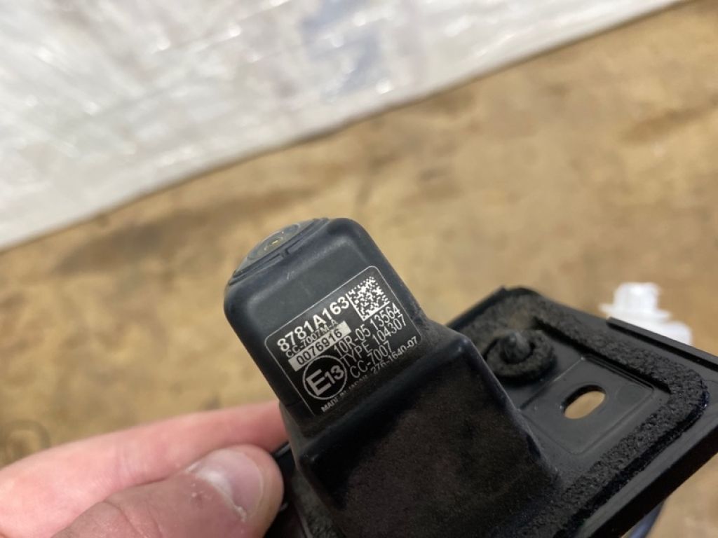 8781A163 | Камера заднего вида MITSUBISHI OUTLANDER GF 12- - Фото 2