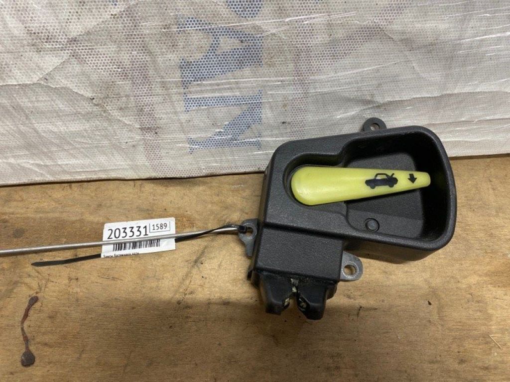 82501-75K10 | Замок кришки багажника задн. SUZUKI SX4 06-13