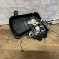 82501-75K10 | Замок кришки багажника задн. SUZUKI SX4 06-13 - Прев'ю 2