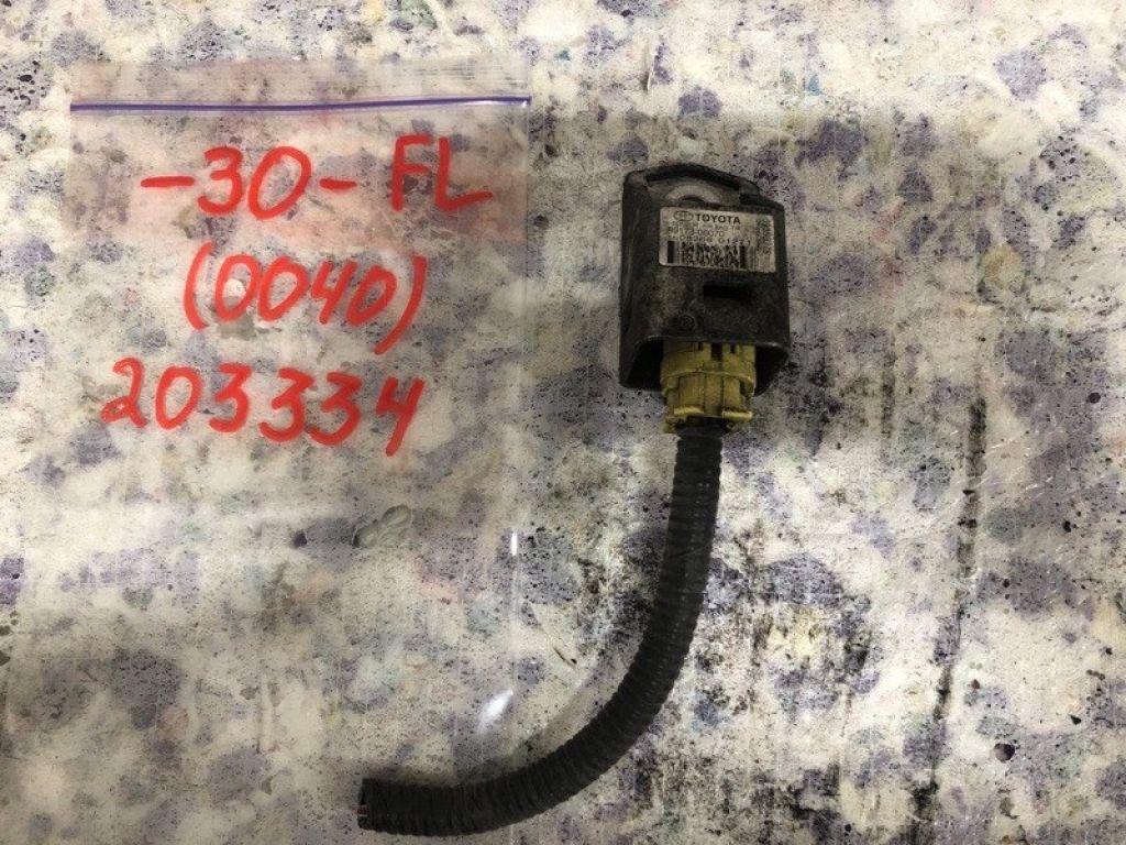 89173-06070 | Датчик удару передн. лів. TOYOTA CAMRY 30 02-06