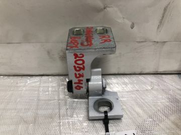 Петля двері верхня задн. прав. JEEP CHEROKEE 14-