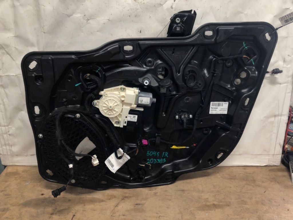 68268758AA | Стеклоподъемник передн. прав. JEEP RENEGADE (BU) 14-