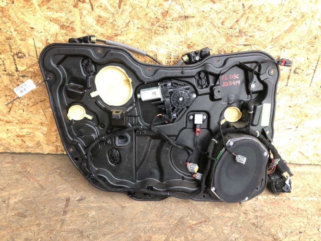 68227255AA | Стеклоподъемник передн. лев. JEEP CHEROKEE 14-
