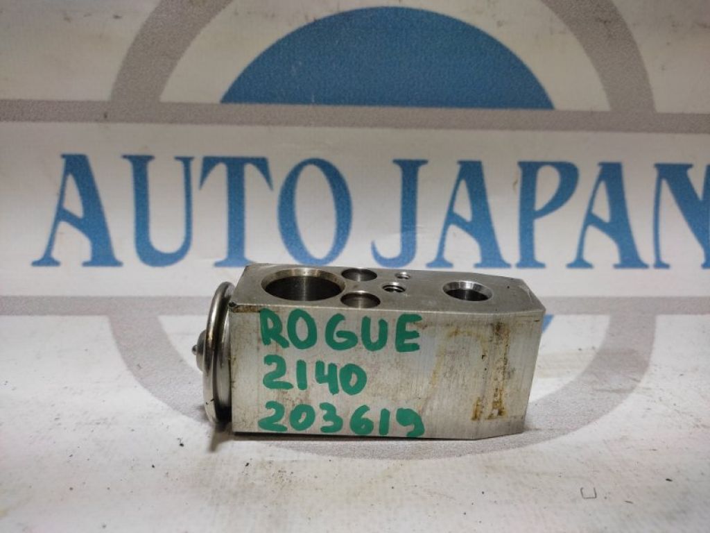 92200-9H205 | Клапан кондиционера NISSAN ROGUE 08-15
