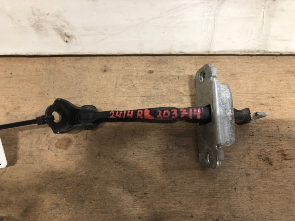 79490-0U000 | Ограничитель двери задн. прав. HYUNDAI ACCENT RB 10-