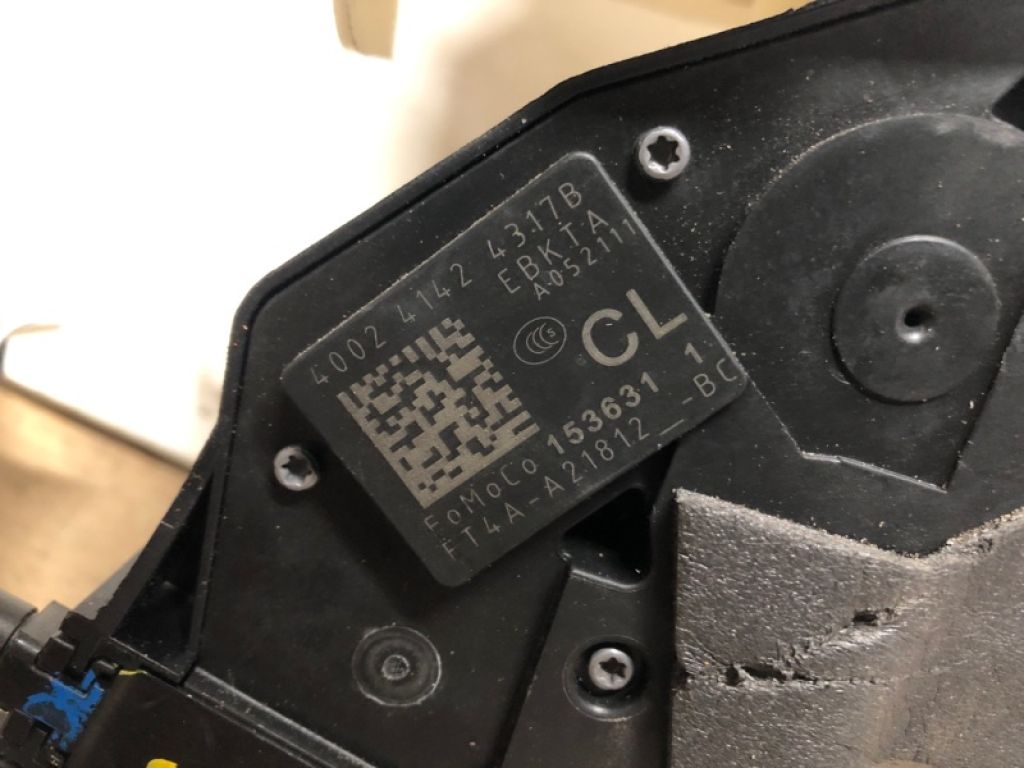 CM5Z-54219A64-F | Замок двері передн. прав. FORD FOCUS 10-18 - Фото 2