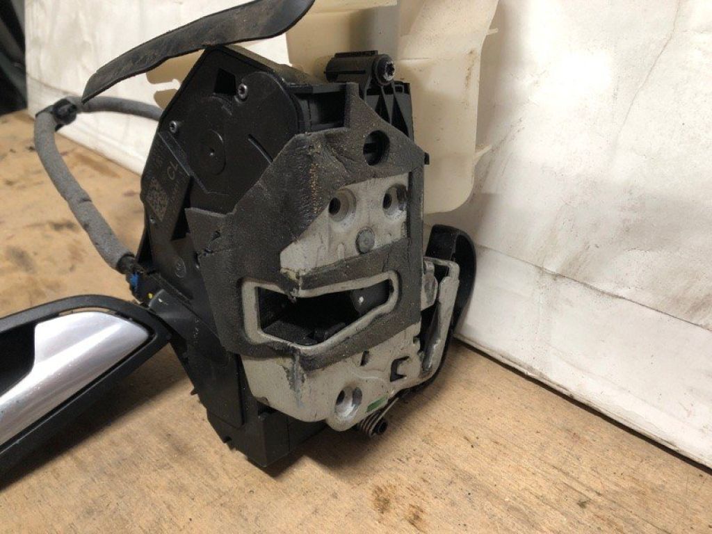 CM5Z-54219A64-F | Замок двері передн. прав. FORD FOCUS 10-18 - Фото 3