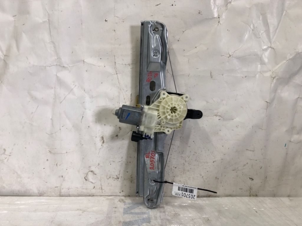 CM5Z-5827001-A | Стеклоподъемник задн. лев. FORD FOCUS 10-18