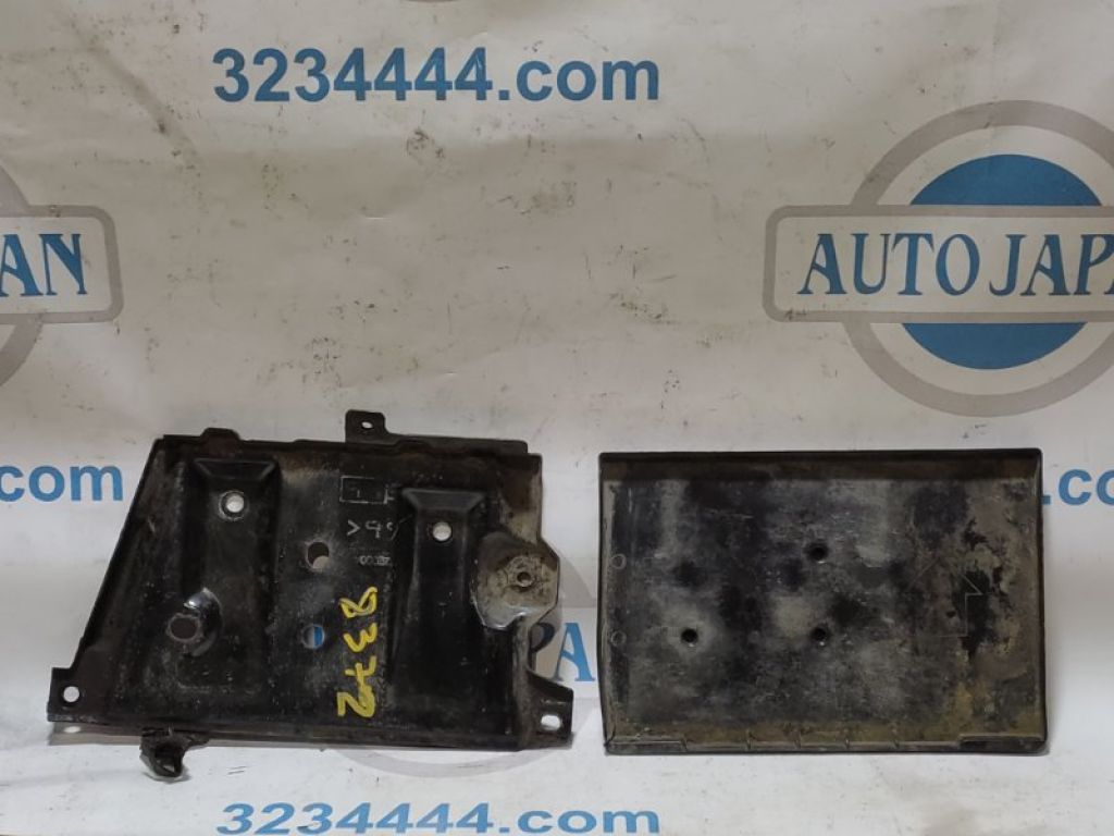 64860-3TA0A | Полиця акумулятора NISSAN PATHFINDER R52 12-21