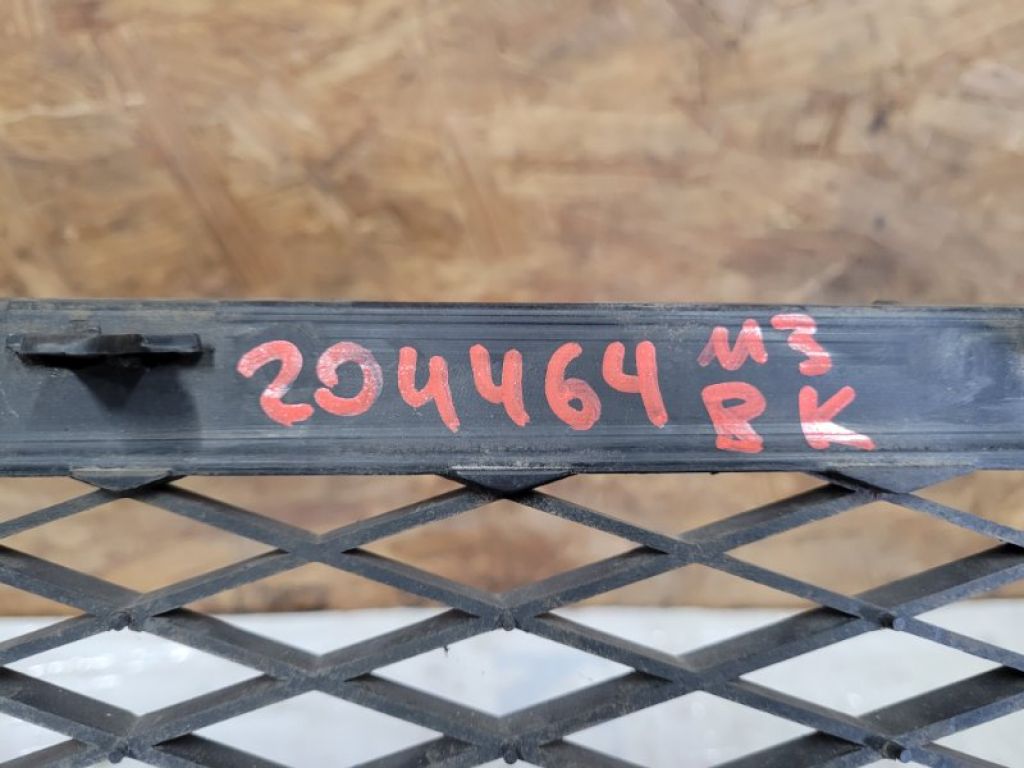 BN9C-50-1T1A | Решітка переднього бампера MAZDA 3 BK 03-08 - Фото 2