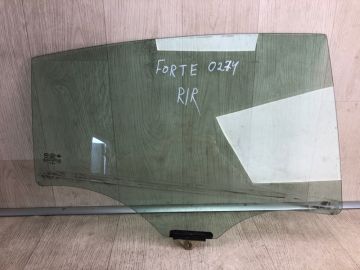 Скло дверей задн. прав. KIA FORTE YD 12-