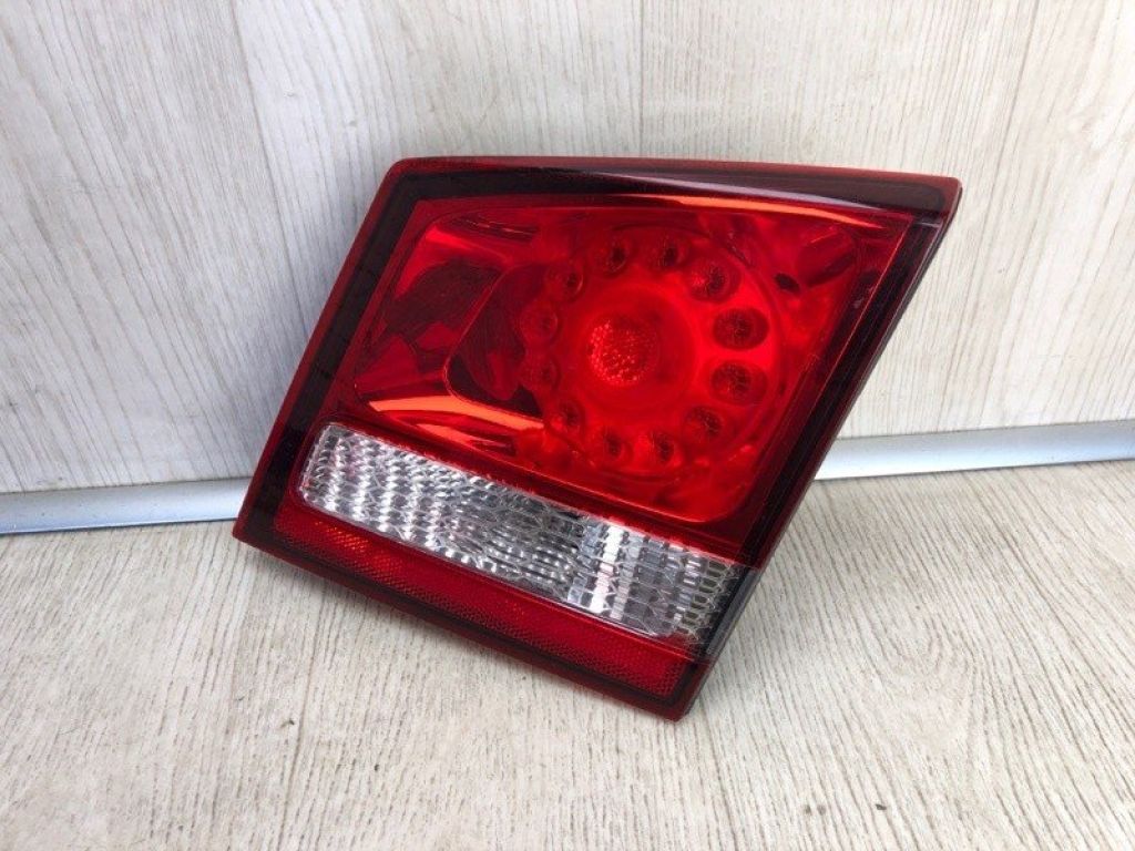 68078516AD | Фонарь внутренний прав. DODGE JOURNEY 08-20 - Фото 2